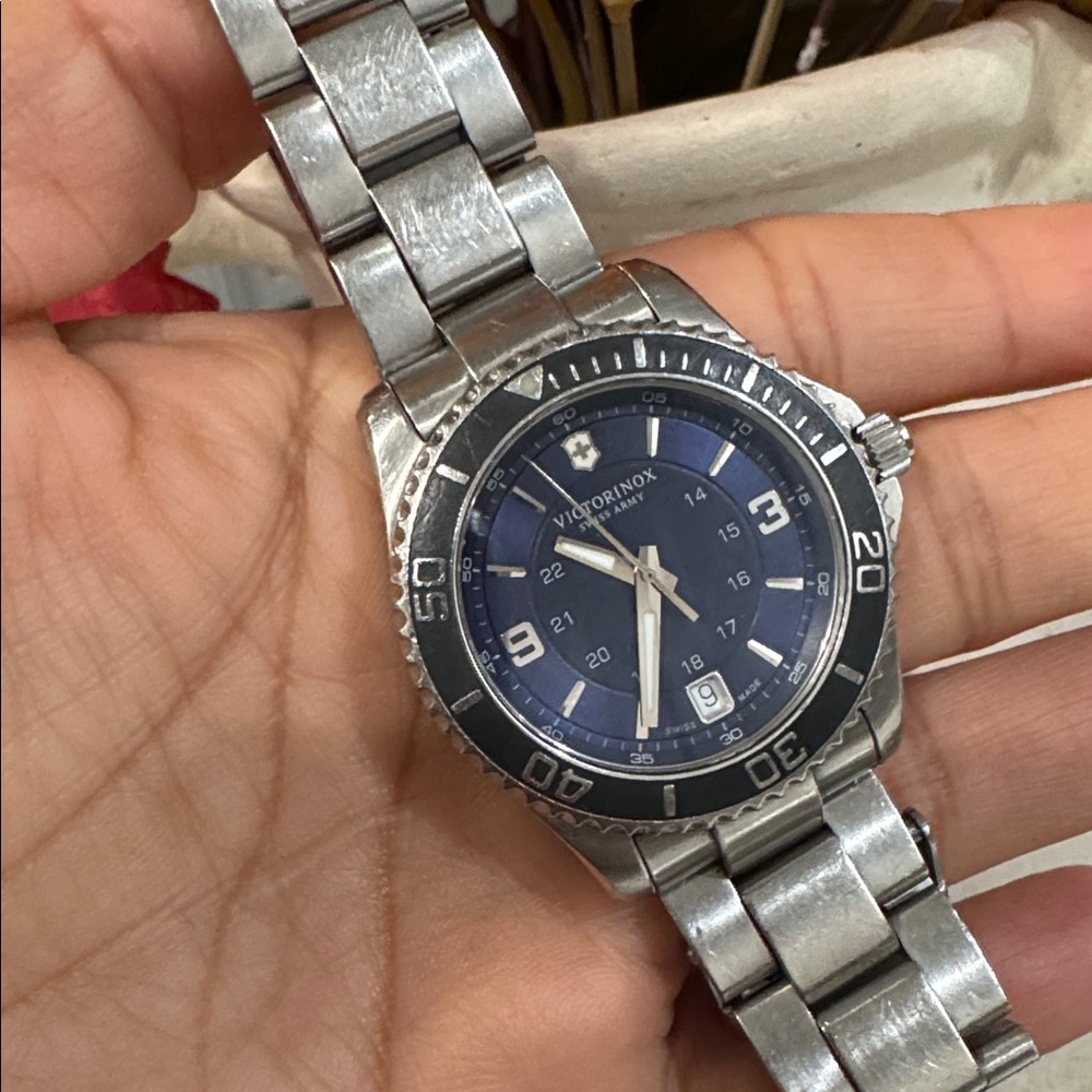 🤍Victorinox Swiss Army Watch, Women's Maverick GS Stainless Steel 241609